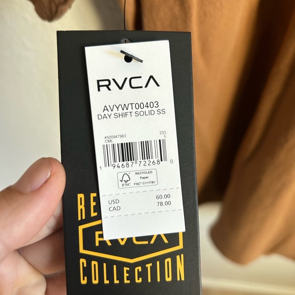 RVCA Button Up - Large - Tags still on. - Picture 3 of 4